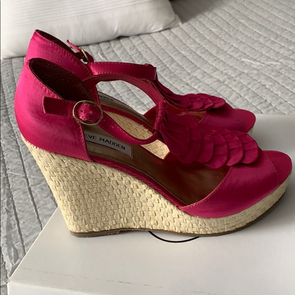 Steve Madden Wedge heels